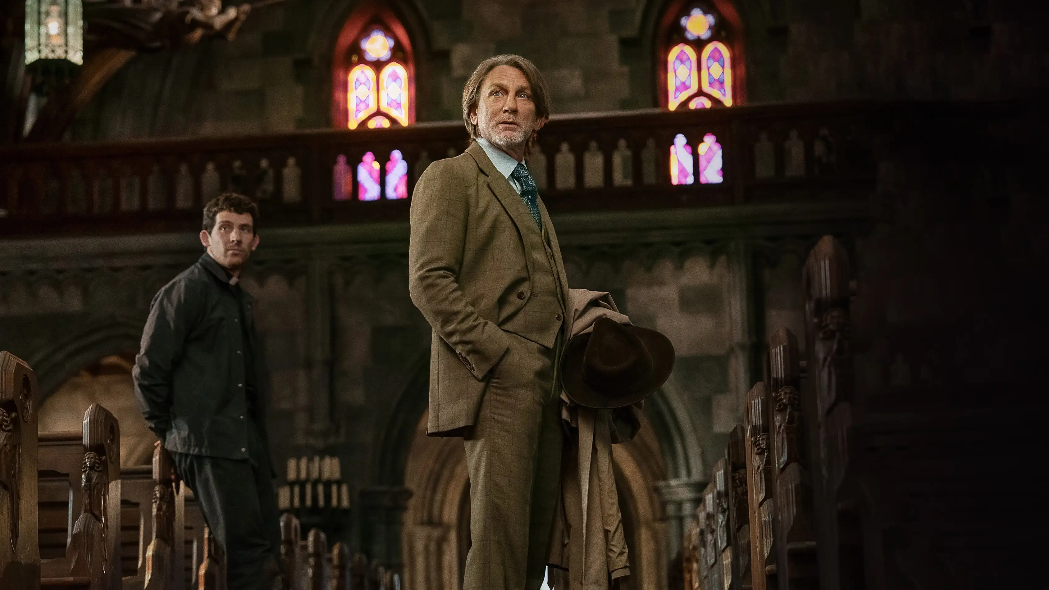 چاقوکشی : بیدار شو مرد مرده